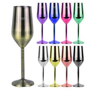 Flûtes à vin et champagne en acier inoxydable incassable de 220 ml avec logo personnalisé, idéales pour les cocktails et boissons. - Product Image 4
