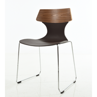 Nouveau design Pp Shell avec dossier en contreplaqué et jambe en métal chaise de salle à manger empilable chaise de conférence pour restaurant
