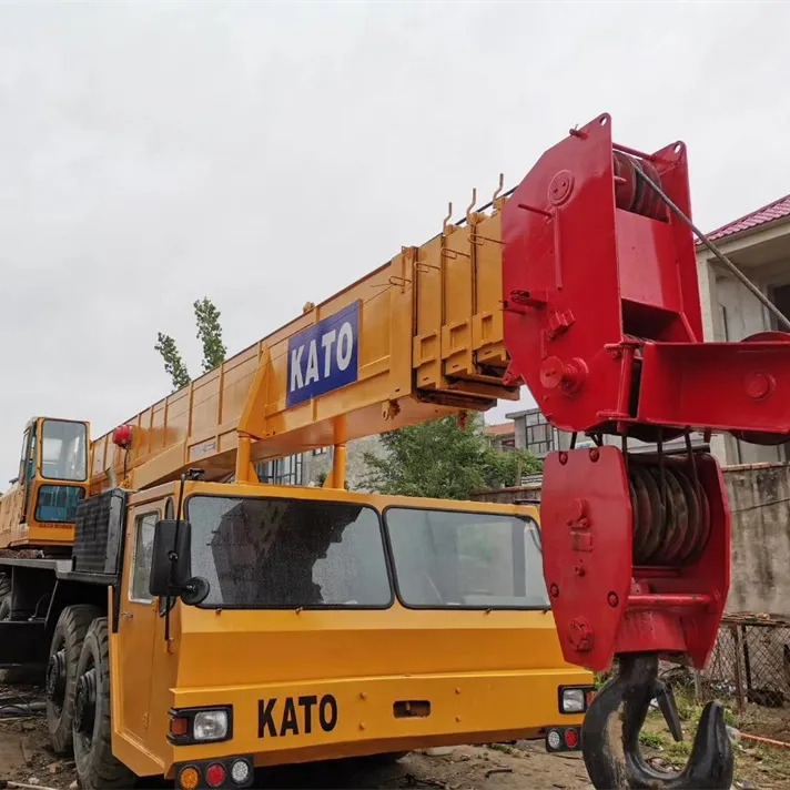 top brand of Japan Kato 100 ton NK100E-M used truck crane on sale