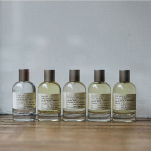 Bouteille d'emballage ronde en verre de parfum <span class=keywords><strong>EDT</strong></span> EDP Huile de diffuseur de parfum cosmétique Bouteille a Pompe De Pulvérisation 30ml 50ml 100ml - Product Image 4