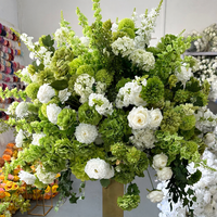 Boule de fleurs artificielles en soie verte sur mesure de 80 cm, centre de table, arrangement décoratif pour mariage, événement, toile de fond, boule de fleurs de table