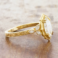 3 Karat Markiz Kesim Vintage Halo Yaprak Şekilli Laboratuvar Üretimi Elmas Nişan Yüzüğü 14K/18K Som Altın IGI Sertifikalı CVD/HPHT Özel Yapım