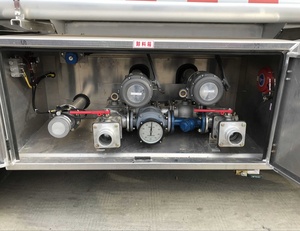 <span class=keywords><strong>Camion</strong></span>-citerne Sinotruk HOWO 20m, transmission manuelle, Euro5, 350 CV, neuf, 6x4, pour le transport de carburant, à vendre - Product Image 6