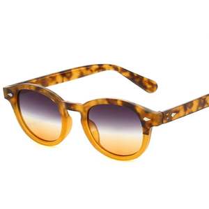 Gafas de Sol Ovaladas con Marco Pequeño de PC Retro de Moda 2025 con Logotipo Personalizado, Lentes Transparentes con Degradado UV400, Gafas de Sol Redondas Punk para Hombre y Mujer - Product Image 1