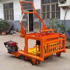 La Gran Máquina para Hacer Bloques de Cemento y Hormigón Fabricada en China Qt4-30 - Product Image 1