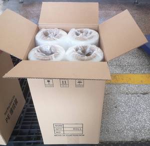 Embalaje Envoltura de plástico Fuerza industrial Estiramiento a mano Envoltura de 20 micrones 20 "por 1500 FT Película de envoltura de paleta de calibre 80 - Product Image 4