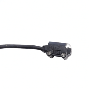 ไดรเวอร์เซิร์ฟเวอร์อุปกรณ์ควบคุม PLC E3T-ST14สีทองสินค้าใหม่ - Product Image 1