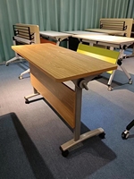 Fabricant chaise de bureau pliante en bois salle de réunion table de conférence bureau et chaise d'école table de formation pliante