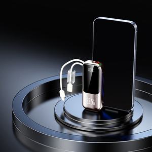 Chargeur de téléphone portable portable à charge rapide 22,5 W avec câble intégré, batterie externe 10000 mAh avec écran LED - Product Image 5