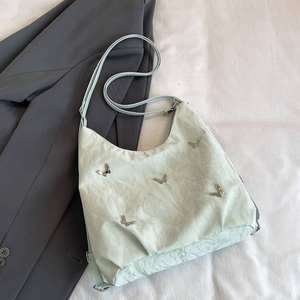 Bolso de hombro de poliéster con cierre de cremallera de cuero PU de gran capacidad, informal, a la moda, con diseño de mariposa, para mujer - Product Image 5