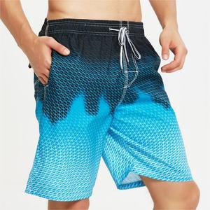 Pantalones Cortos de Playa Casuales hasta la Rodilla, con Estampado por Transferencia Térmica, Elásticos, de Cintura Media, 100% Poliéster, Transpirables y de Secado Rápido para Hombre - Product Image 3