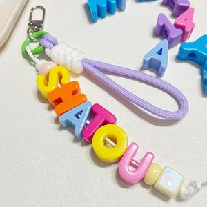 Perles en vrac en acrylique violet de 20 mm, grandes lettres en plastique, blocs alphabétiques pour chaîne de téléphone portable, pendentif de sac - Product Image 3