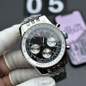 Reloj Deportivo Mecánico de Lujo para Hombre con Triple Cronógrafo — Multifuncional, con Calendario y Resistente al Agua - Product Image 2