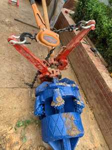 Hydraulische pijpkettingtang met hoge koppel, plaattype, 2 tot 8 inch - Product Image 3