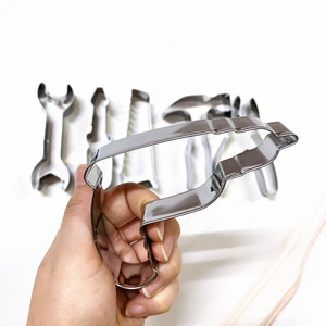 6 pièces ensemble de moules de cuisson en acier inoxydable <span class=keywords><strong>emporte</strong></span>-pièces outil de réparation forme marteau clé <span class=keywords><strong>pince</strong></span> Biscuit moules pour la maison - Product Image 5