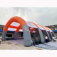 Tunnel d'entrée gonflable commercial personnalisé pour événements sportifs avec logo pour équipes scolaires et activités de course
