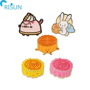 Wholesale Enamel Pin Snowy Moon Cake Custom Logo Mooncake Moon Rabbit Enamel Lapel Pin Foods Cake Sweet Badge Brooches Souvenir