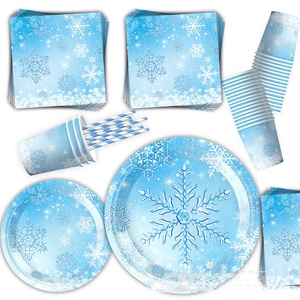 Artículos de Fiesta DAMAI Snowflake Wonderland, Platos, Servilletas y Vasos Desechables de Papel con Temática Invernal Azul y Blanco - Product Image 4