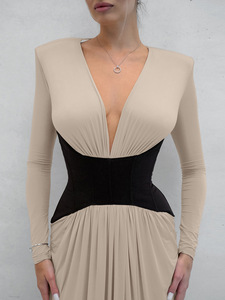Robe midi plissée en mousseline de soie à imprimé floral rose et vert, élégante, col en V, sans manches, pour femme, idéale pour les vacances romantiques d'été ou les mariages - Product Image 1
