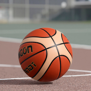 Ballon de <span class=keywords><strong>Basket</strong></span> Officiel Taille 7 Entraînement et Match Molten, <span class=keywords><strong>Logo</strong></span> <span class=keywords><strong>Personnalisé</strong></span>, pour Usage Intérieur, Résistant à l'Eau, Durable, en Cuir PU, Microfibre et Caoutchouc - Product Image 6
