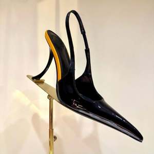 Elegantes Sandalias de Tacón de Aguja con Brillo de Charol para Mujer, Punta Fina, Forro de PU Delgado, Correa con Hebilla, Zapatos de Novia a la Moda - Product Image 1