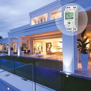 Interruptor de tiempo Finder Chrono 16A 250V AC/DC fotoeléctrico con pantalla para control de iluminación - Product Image 2