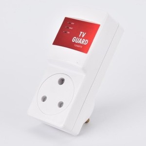 Protector de Voltaje para TV 13A con Protección Contra Sobrevoltaje y Bajo Voltaje para Uso en Sudáfrica - Product Image 3
