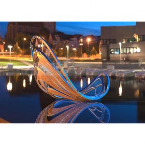 Sculpture 3D personnalisée en acier inoxydable, style antique abstrait, représentant un espace urbain, une villa en bord de mer, une art Paysagère Moderne pour l'extérieur (LL329) - Product Image 2