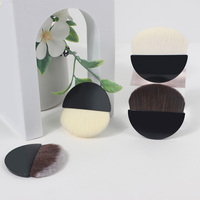 Pinceau de maquillage de voyage multifonctionnel à tête plate en poils de chèvre doux, haute densité, pour poudre et blush, design créatif et luxueux
