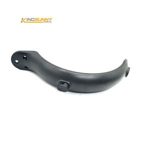 Pièces de rechange <span class=keywords><strong>Garde</strong></span>-<span class=keywords><strong>boue</strong></span> arrière pour trottinette électrique <span class=keywords><strong>Xiaomi</strong></span> M365 & <span class=keywords><strong>Pro</strong></span>, <span class=keywords><strong>garde</strong></span>-<span class=keywords><strong>boue</strong></span> de roue arrière - Product Image 5