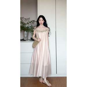 Pareo de Playa Rosa de Chifón de Secado Rápido, Corte Holgado, Hombros Descubiertos, Cintura Natural, Color Liso - Product Image 5