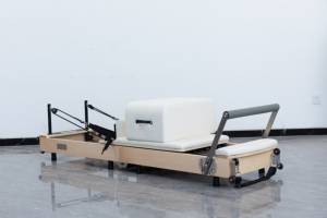 Reformer de Pilates Plegable de Madera de Roble para Entrenamiento de Yoga y Pilates en Casa - Product Image 3