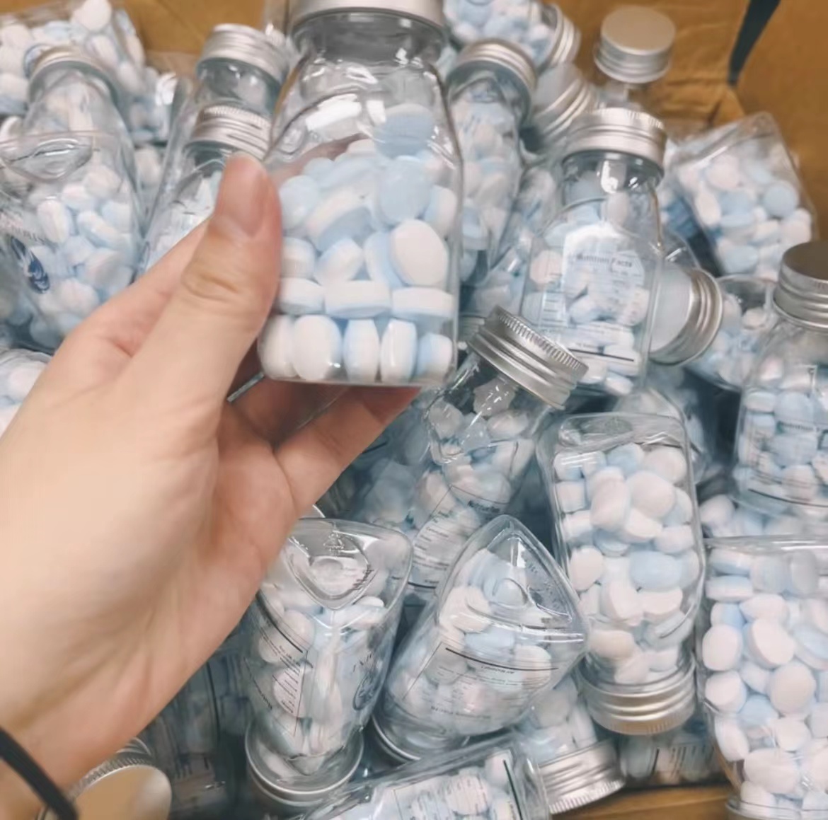 Фирменная марка без сахара, крепкая Мятная конфета, оригинальная крутая мини-мята Stevia в пластиковом футляре