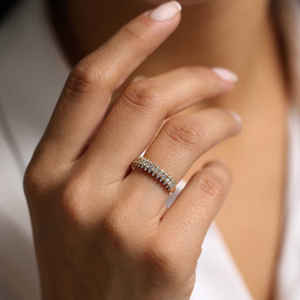 Bague demi-éternité à pointes en or jaune massif plaqué rhodium 14 carats de haute qualité pour femme, avec diamant blanc naturel de 0,76 carat, tendance et élégante - Product Image 5