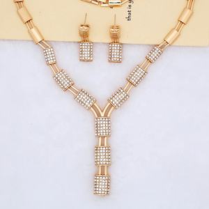 TY0074 ensemble de bijoux pour femmes en alliage au design classique à bas prix ensemble de bijoux en plaqué or 18 carats bel ensemble de bijoux - Product Image 6