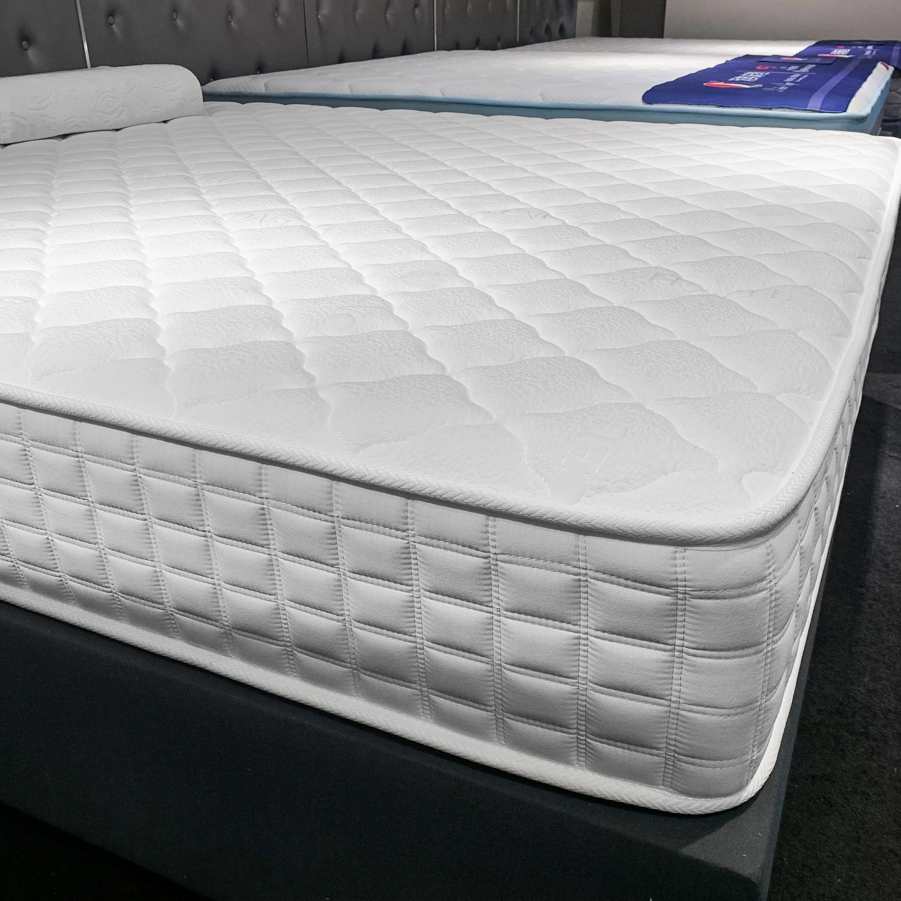 Hot Sales Hypo-Allergenic Latex Mattress Double Queen King Size Pocket Spring Hybrid Mattress Pad Memory Foam Box Wholesale"