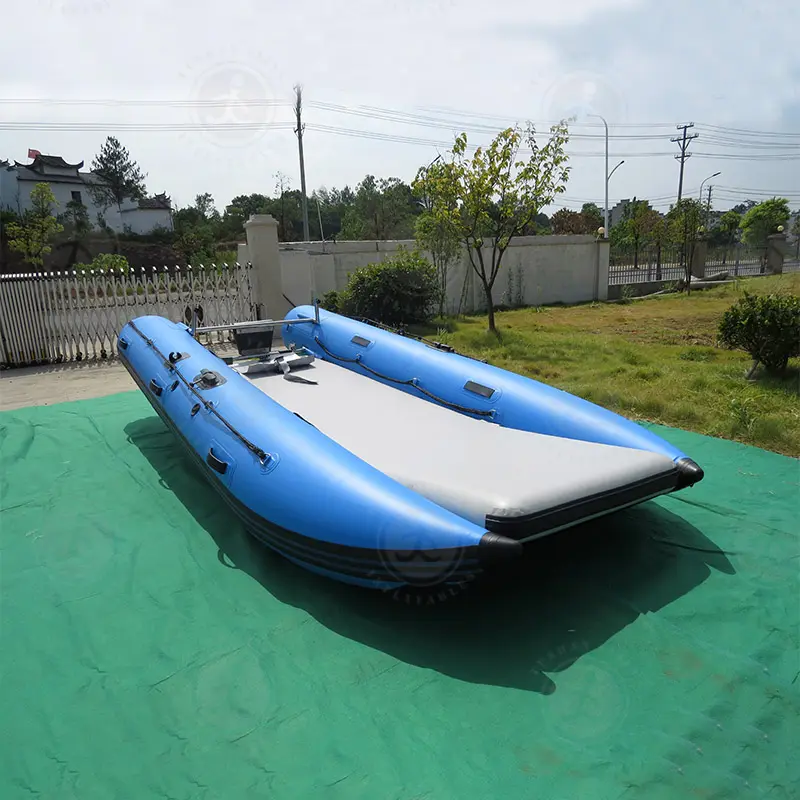 Barco de pesca inflável de catamaran com alta velocidade