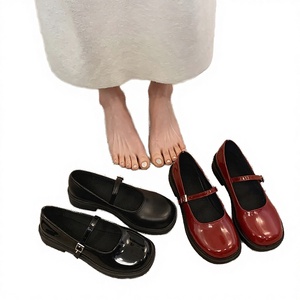 Mocassins de style français décontractés à lacets, à bride unique, à bout ouvert, en cuir verni, nouvelle collection automne-été - Product Image 2