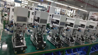Machine semi-automatique d'insertion et de filetage de fiches étanches pour câbles, machine à dénuder et semi-dénuder les fils