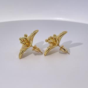 Pendientes de Botón con Flor de Lirio Tridimensional de Estilo Francés, Elegantes y Lujosos, de Tianyu Gems, para Mujer, Hechos de Latón Chapado en Oro, Micro - Product Image 2