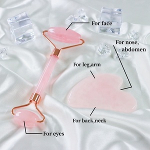 Rouleau <span class=keywords><strong>de</strong></span> <span class=keywords><strong>jade</strong></span> naturel <span class=keywords><strong>pierre</strong></span> <span class=keywords><strong>de</strong></span> gua sha anti visage serrer le massage du vieillissement ensemble <span class=keywords><strong>de</strong></span> rouleaux <span class=keywords><strong>de</strong></span> <span class=keywords><strong>jade</strong></span> en quartz rose - Product Image 3