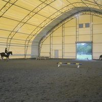 Estructura de refugio de construcción de cubierta para montar en bicicleta, carpa de arena para montar en casa, para caballos y Barns