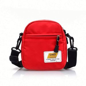 กระเป๋าคาดลำตัวผู้ชาย I-0260 รุ่นลำลอง สายสะพายเดี่ยว ทรงครอสบอดี้  จุของได้เยอะ  ขนาดเล็ก  ทันสมัย  พร้อมซิป - Product Image 4