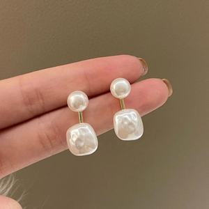 ต่างหูแบบติดหูทรงเรขาคณิตแบบฝรั่งเศสเรียบง่าย ชุบทอง ประดับมุกเทียม ดีไซน์สวยหวาน อ่อนโยน เหมาะสำหรับผู้หญิง - Product Image 6