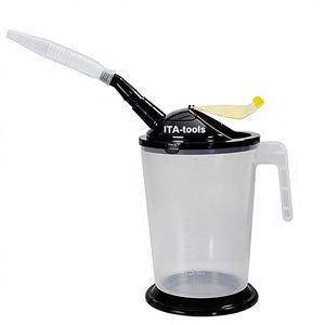 Bidon d'huile industriel de 5,5 L avec échelle de mesure, couvercle anti-poussière et bec flexible – OEM/ODM disponible - Product Image 1