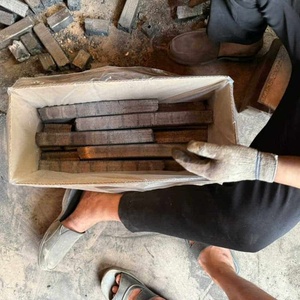 ถ่านไม้ขี้เลื่อยแบบก้อนขนาด 40HQ สำหรับร้านอาหารและจัดเลี้ยง - Product Image 1