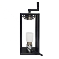 Machine de scellage de canette manuelle commerciale Machine de scellage de canette en plastique d'étain en aluminium pour le jus de soda lait thé bière café gâteau