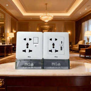 Enchufe de pared universal MGA con puerto USB tipo A + C Cargador rápido de 20W - Product Image 5