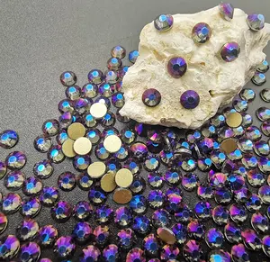 Стеклянный бриллиантовый поставщик обеспечивает новые цвета, многоразмерные плоские металлические стразы SS8 для создания украшений