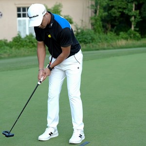 SwingPerfect Golf Putting Core Stability Training Flex Rod con Impugnatura in Schiuma, Bastone Ambidestro per Allenamento della Stabilità e Rotazione della Spalla, Ausilio per il Putter - Product Image 1